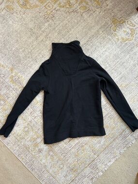 The North Face Women's Black Funnel Turtleneck Sweater